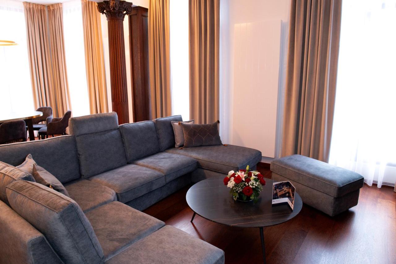 Botanique Suites Airbnb, Antwerpen Buitenkant foto