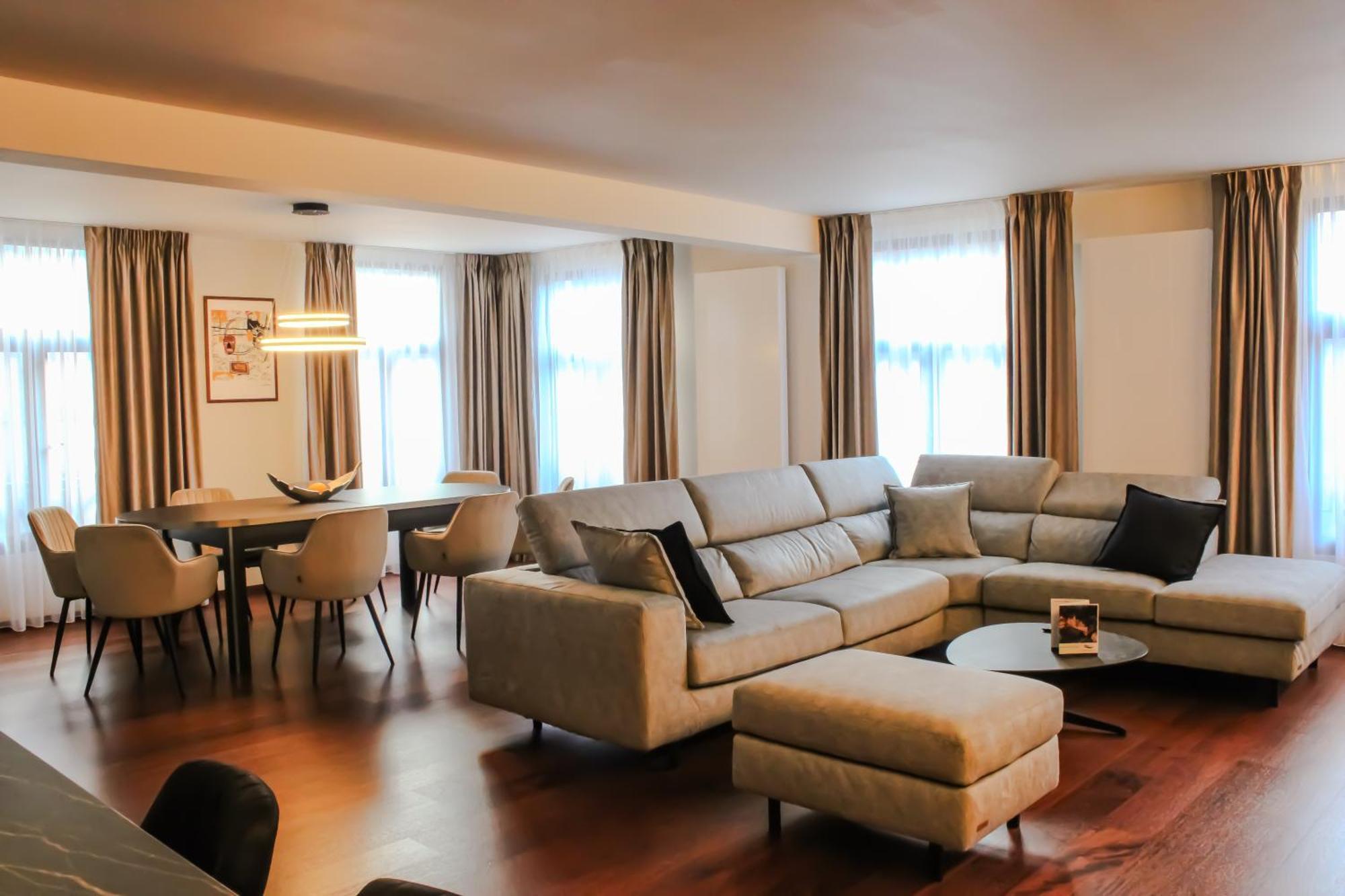 Botanique Suites Airbnb, Antwerpen Buitenkant foto