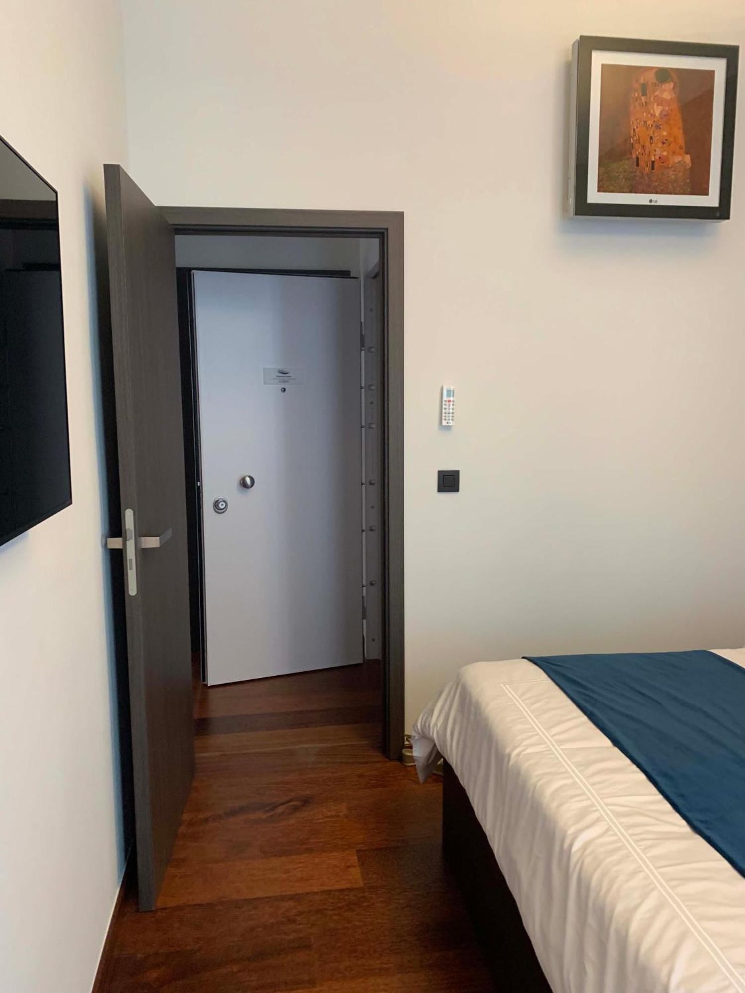 Botanique Suites Airbnb, Antwerpen Buitenkant foto