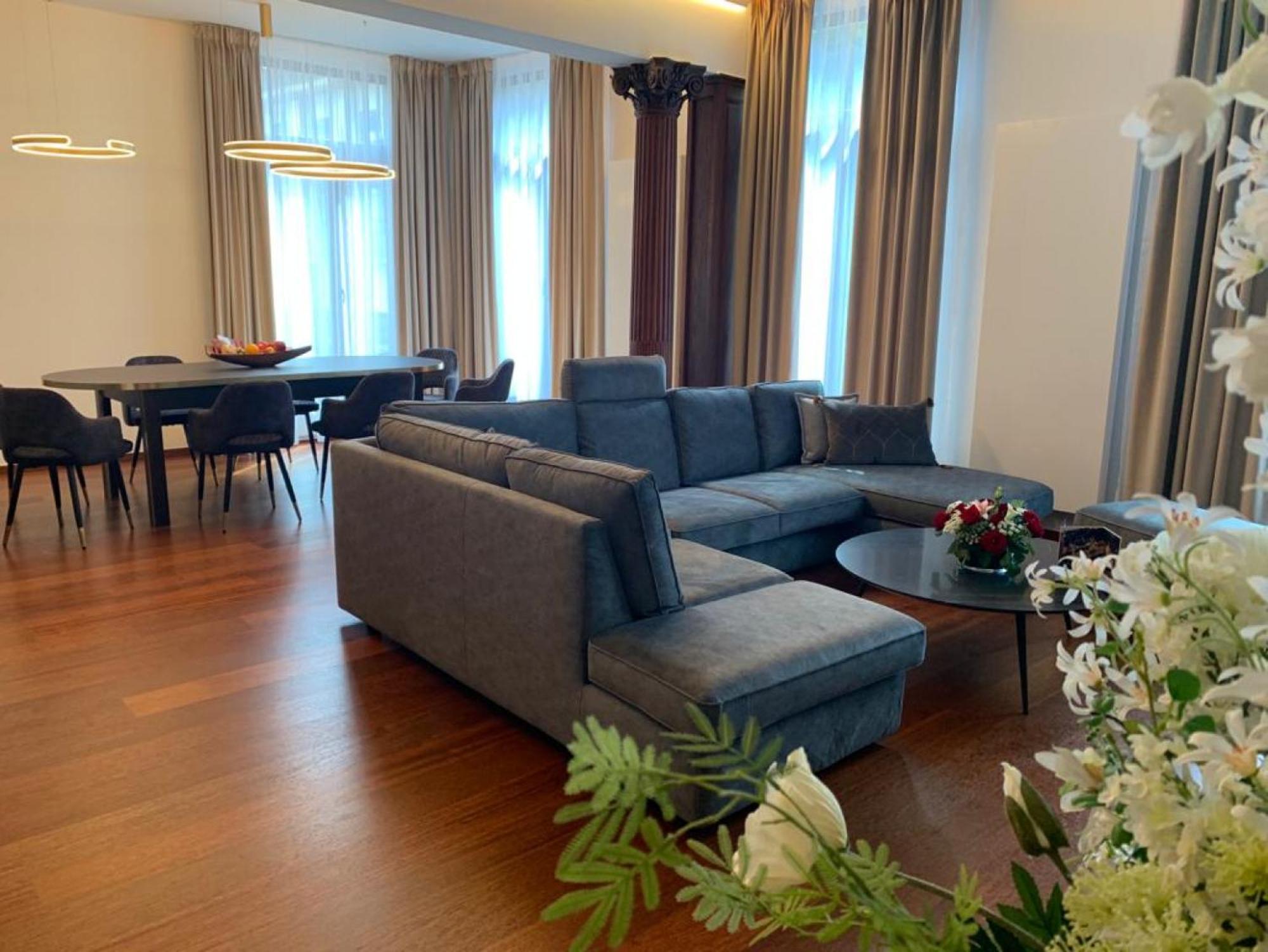 Botanique Suites Airbnb, Antwerpen Buitenkant foto