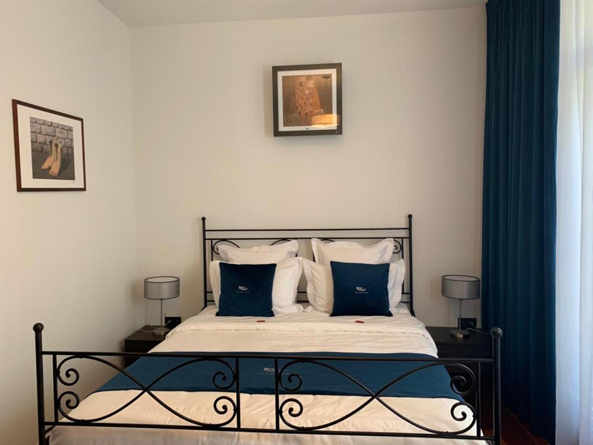 Botanique Suites Airbnb, Antwerpen Buitenkant foto