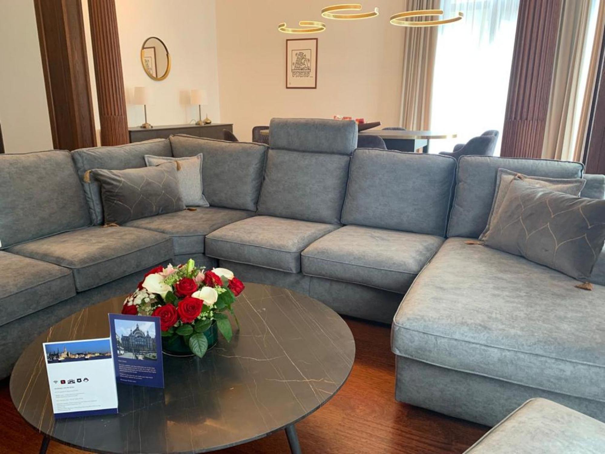 Botanique Suites Airbnb, Antwerpen Buitenkant foto